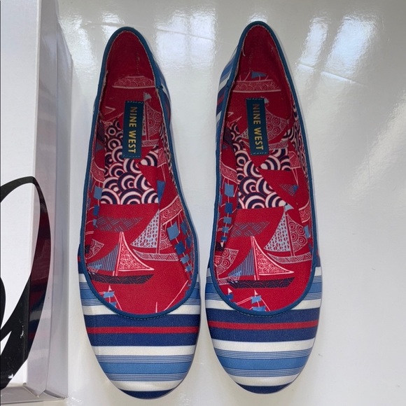 Nine West Our Love Striped Flats NIB - Picture 1 of 8